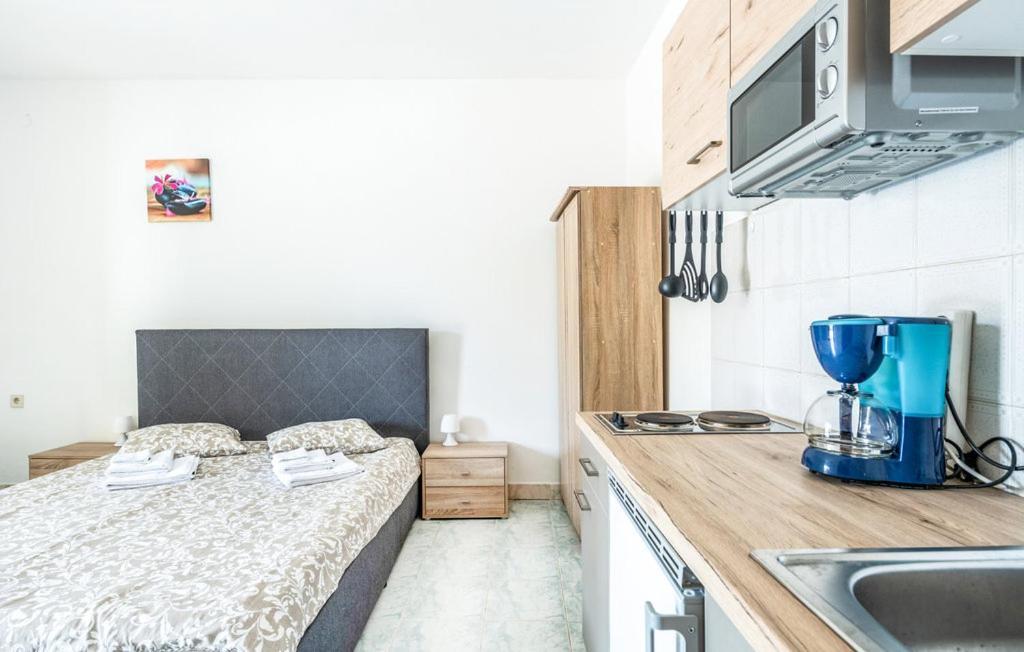 Apartamento Summer House Nina Pavicini Exterior foto